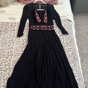 Free People Black Floral Embroidery MIDI/MAXI